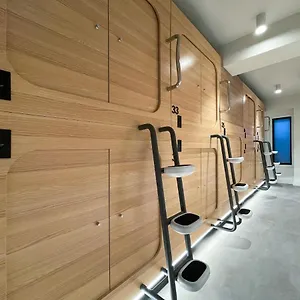 Airone Capsule Hotel cápsula